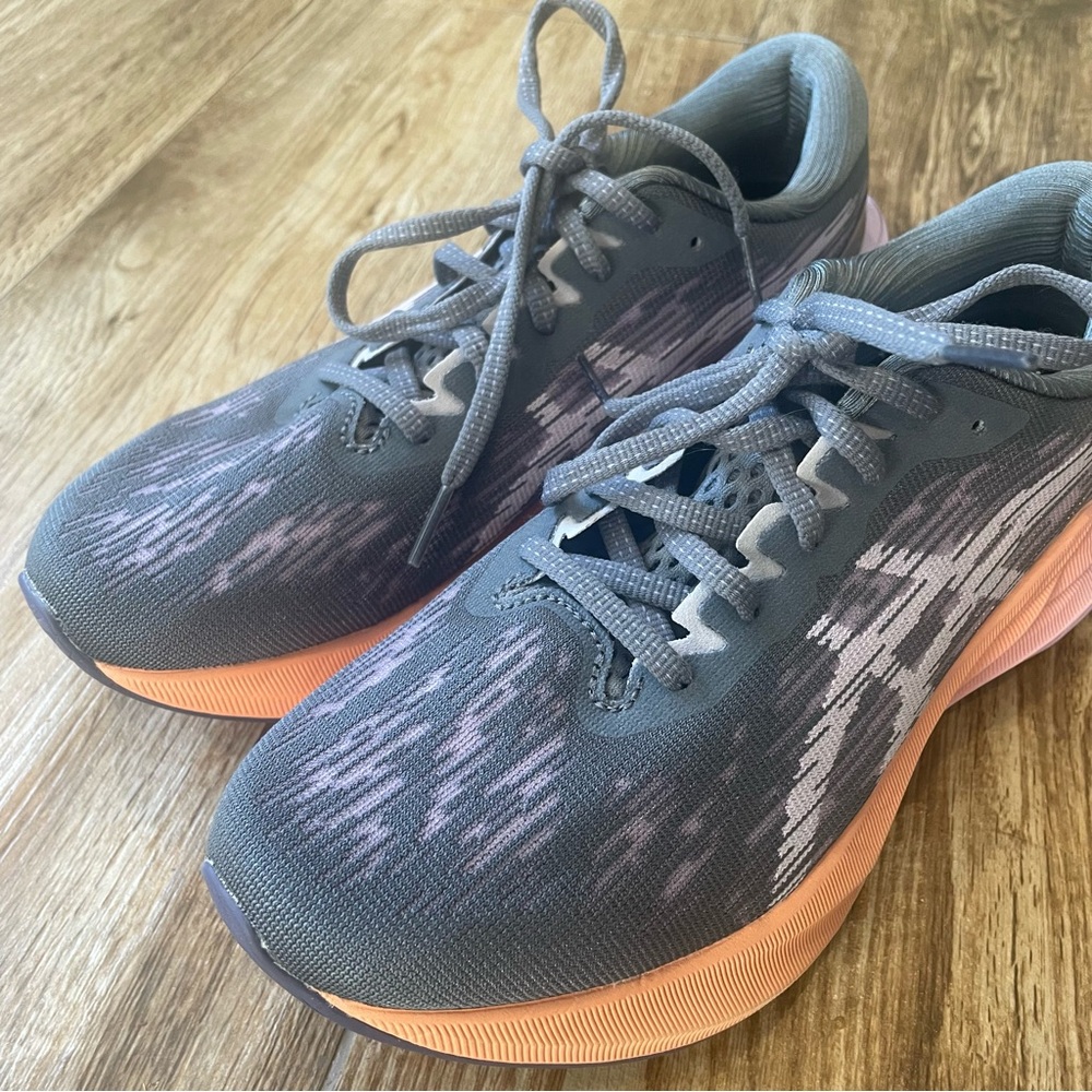 Asics NovaBlast 3